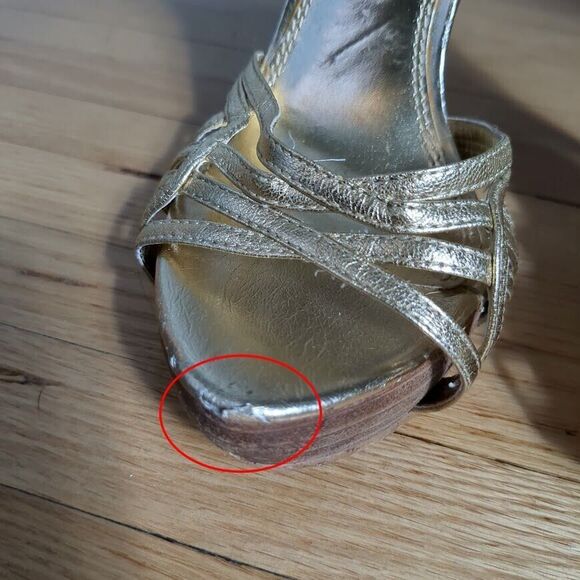 Mid 2000s Bebe Heels Sandals Gold Stiletto Beaded Platform Size 6 - Picture 6 of 11